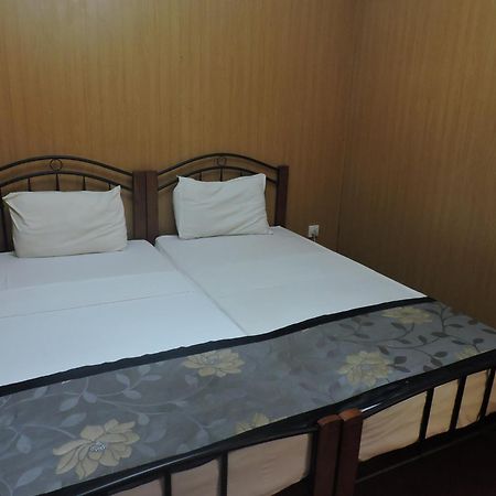 Charlton Kandy City Rest Δωμάτιο φωτογραφία
