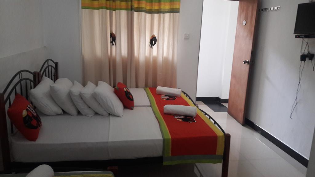 Charlton Kandy City Rest Εξωτερικό φωτογραφία